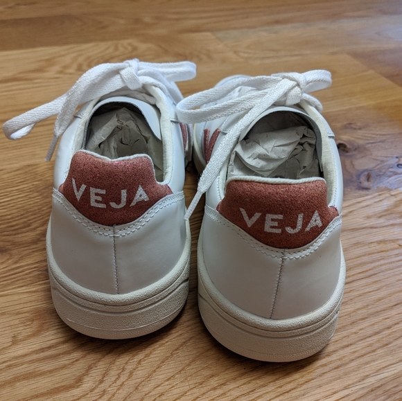 Madewell x Veja V-10 in Pink Glitter - Picture 6 of 8